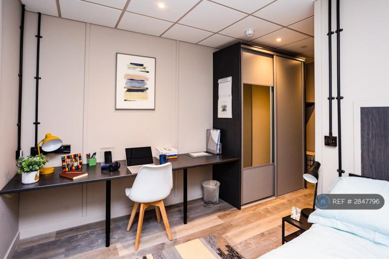 1 bedroom in Bishop Hall Lane, Chelmsford, CM1 (#2847796)