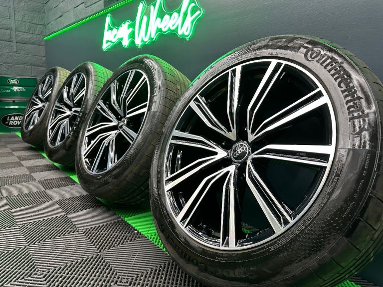 Genuine Audi Q8 / SQ8 21” S Line Diamond Cut / Black alloy wheels 4M8601025G & 6mm+ Continentals!