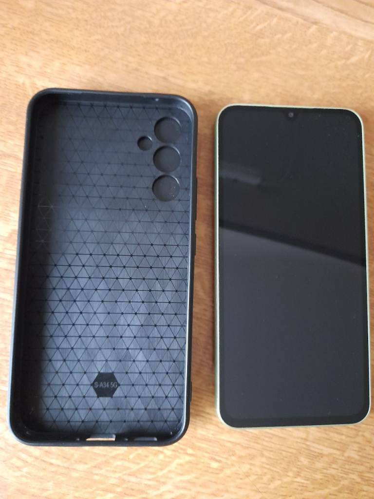 Samsung Galaxy A34.