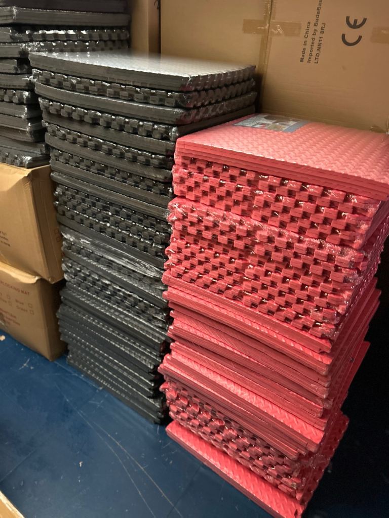 Black and Red Interlocking Foam Mats 
