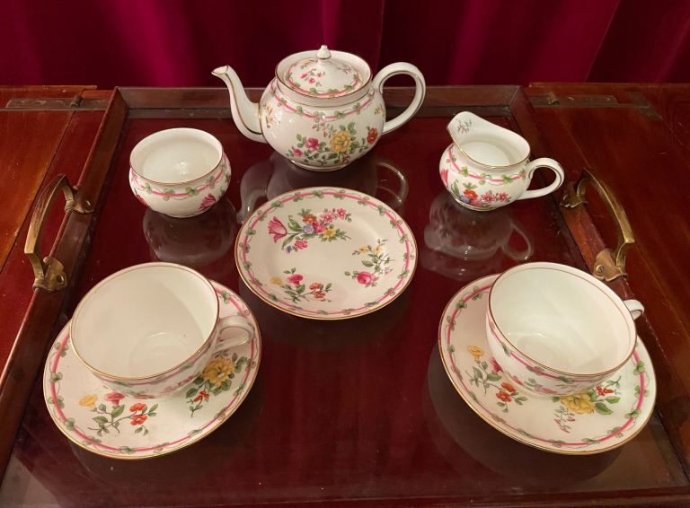 Aynsley tea set for 2