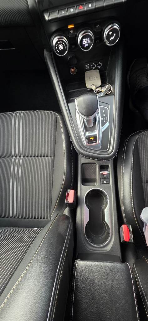 Renault, CAPTUR, Hatchback, 2023, Other, 1598 (cc), 5 doors