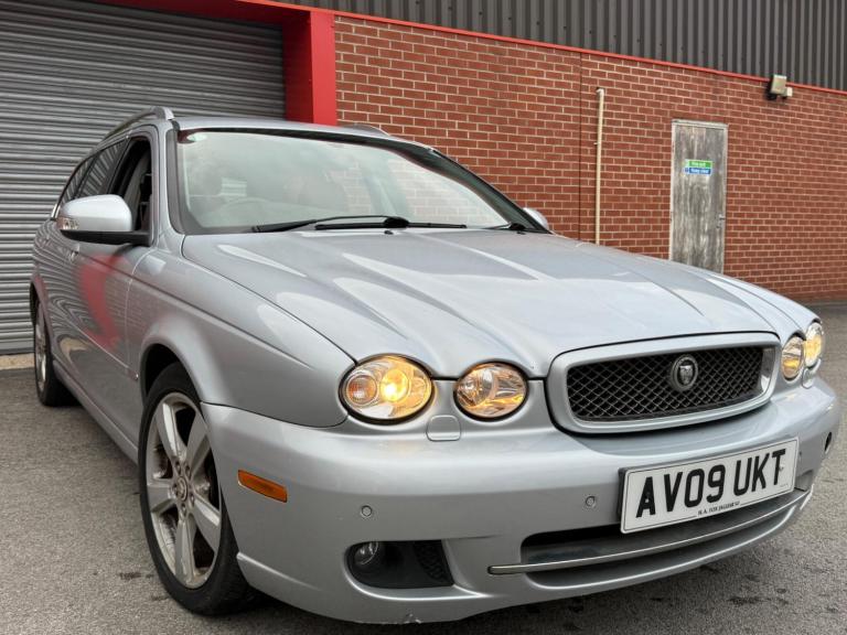 2009 Jaguar X-Type 2.2d SE 2009 5dr Auto DPF ESTATE DIESEL Automatic