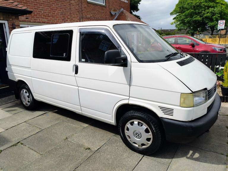 Volkswagen, TRANSPORTER T4 Camper conversion 2000, Manual, 2461 (cc) 800 series with Private plate