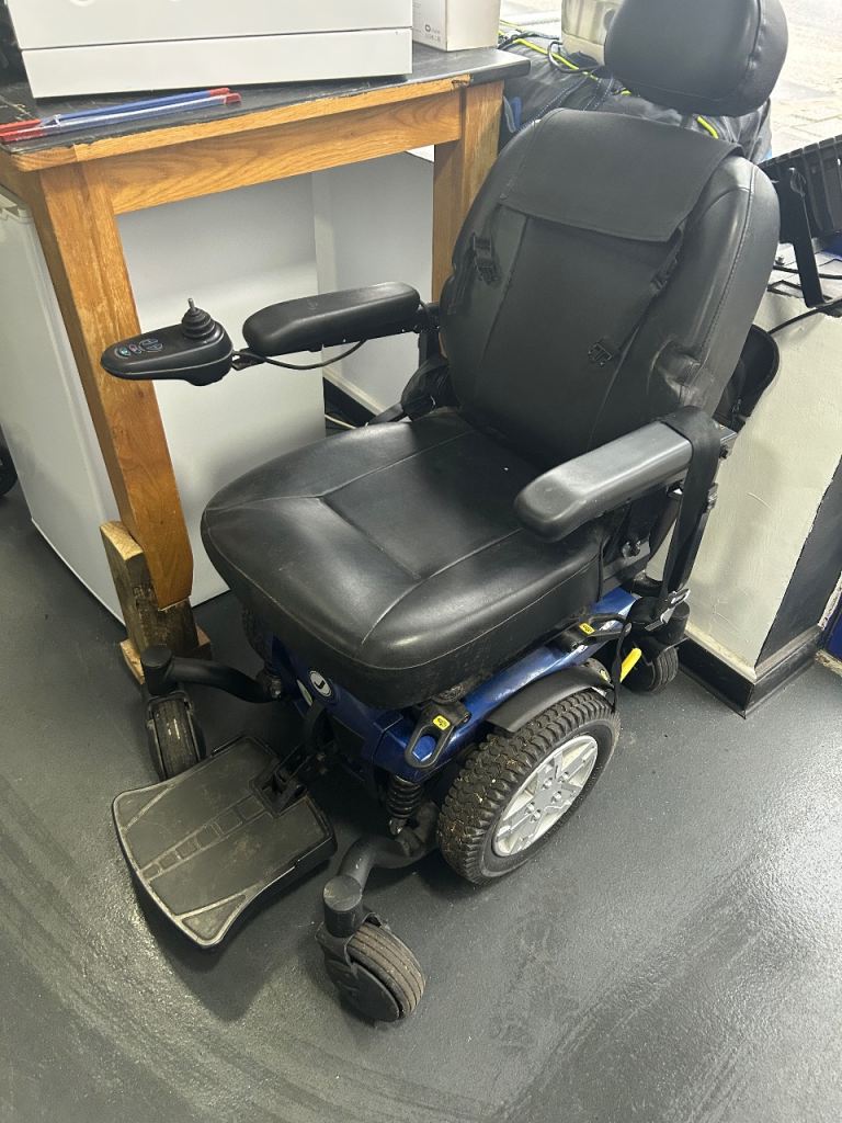 Pride Jazzy 600ES Electric Wheelchair 