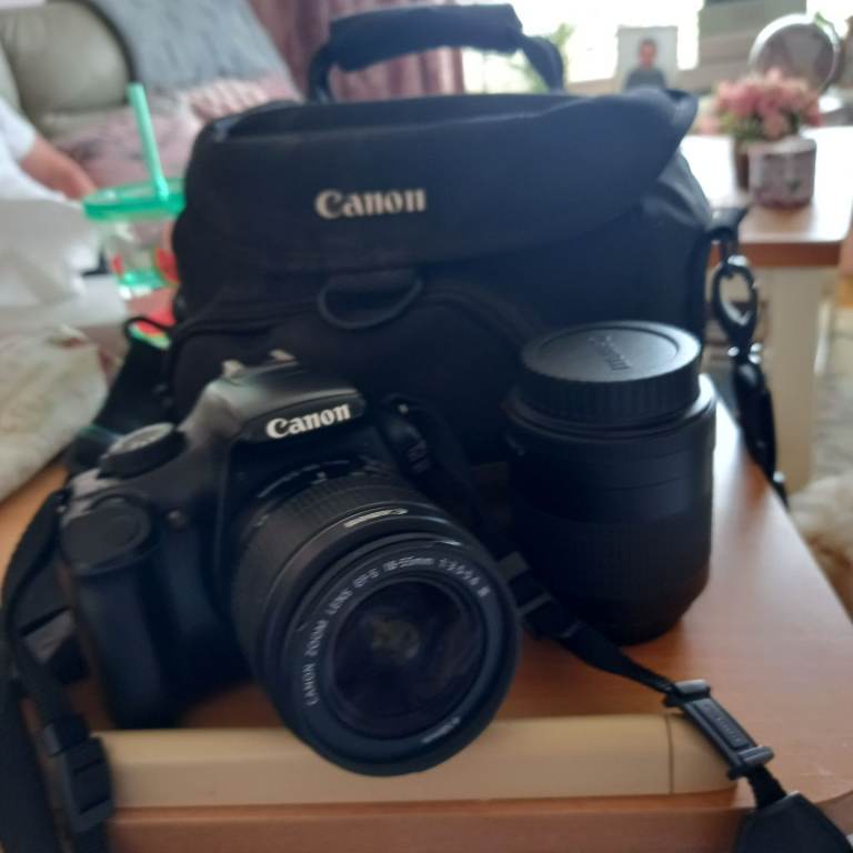 Canon DSLR Camera with Lens Kit and Carry Bag