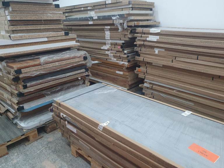 Brand New 2m Laminate Worktops, mainly Wrens in various styles
