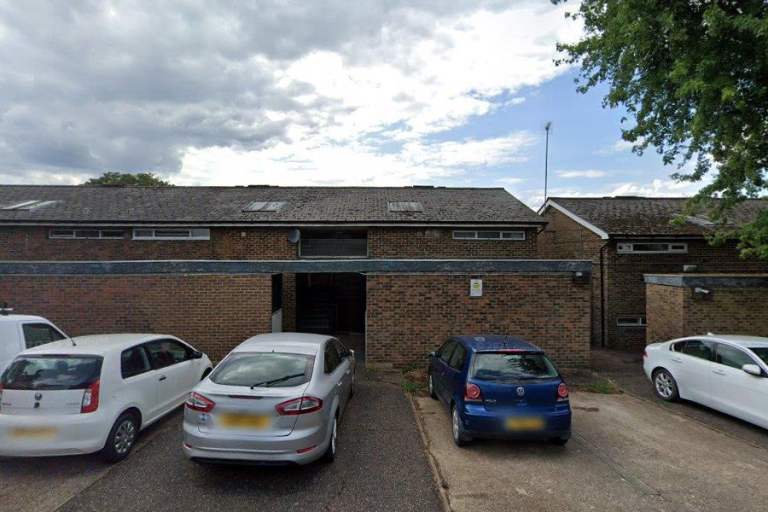 Unit 1, 63 Dovedale Close, UB9 6DQ - STUIDO FLAT AVAILABLE IMMEDIATELY!