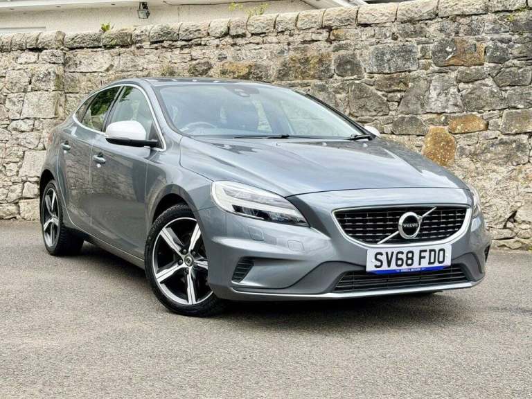 2018 Volvo V40 2.0 T2 GPF R-Design Nav Plus Hatchback 5dr Petrol Manual Euro 6 (s/s) (122  Hatchb...
