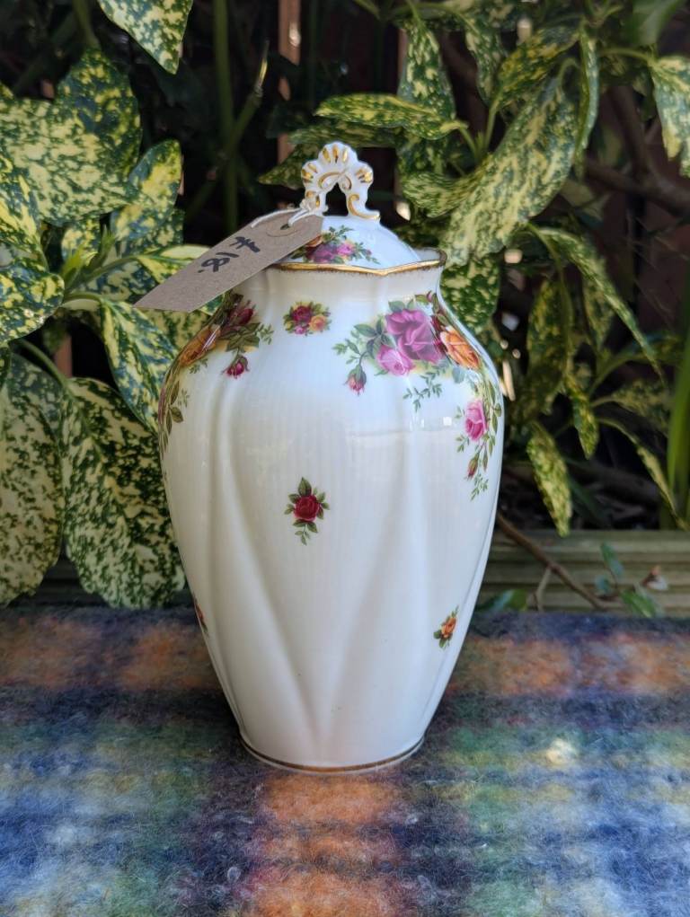 Royal Albert Old Country Roses Lidded Vase