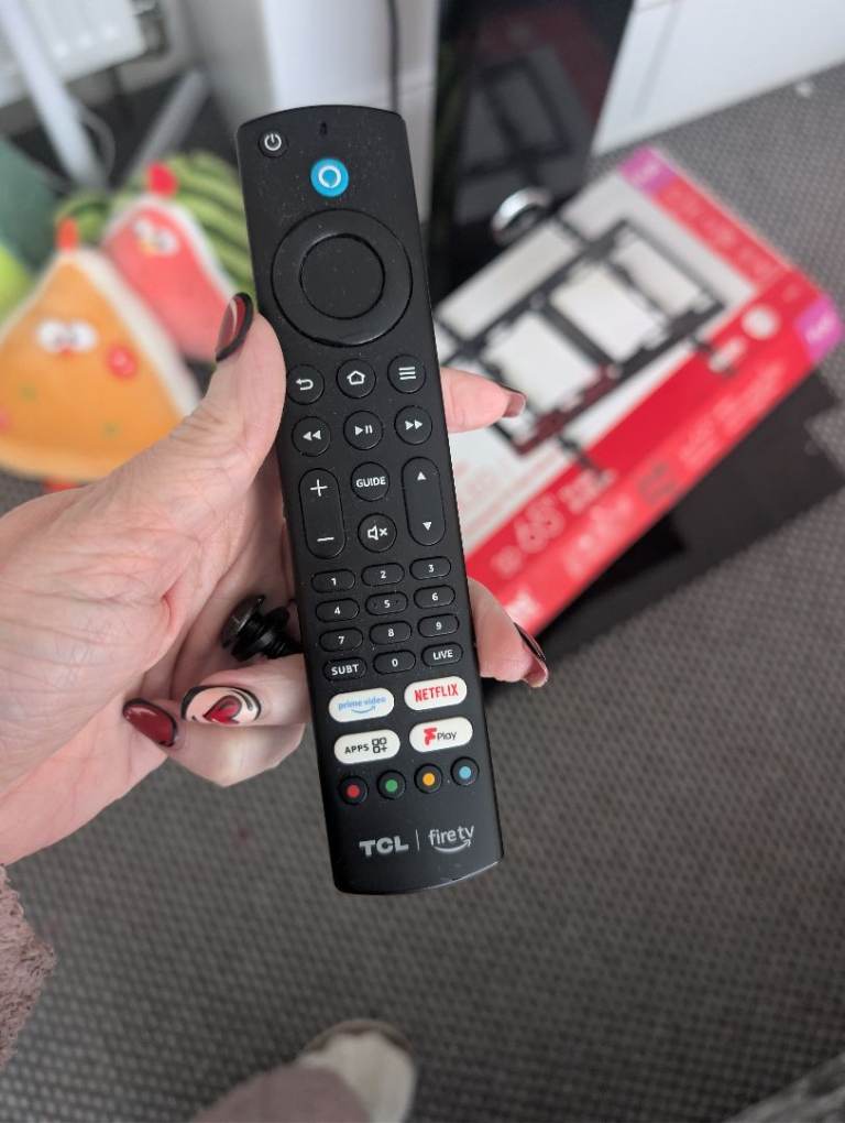 42" TV on stand and brand new wall bracket 