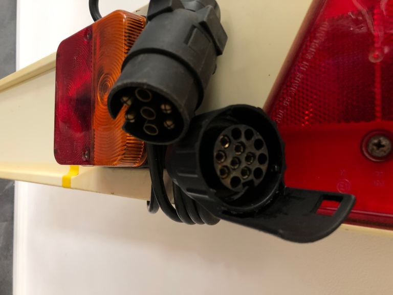 4ft Trailer board lighting with 7pin/13pin adapter +2meter cable