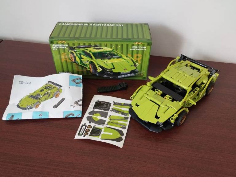 LEGO TECHNIC Compatible LAMBORGHINI Style Car. With Box And Instructions.