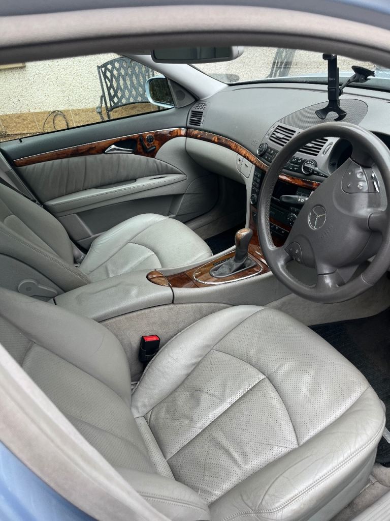 Mercedes-Benz, E CLASS, Saloon, 2005, Semi-Auto, 2685 (cc), 4 doors