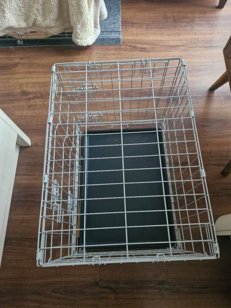 Dog crate 