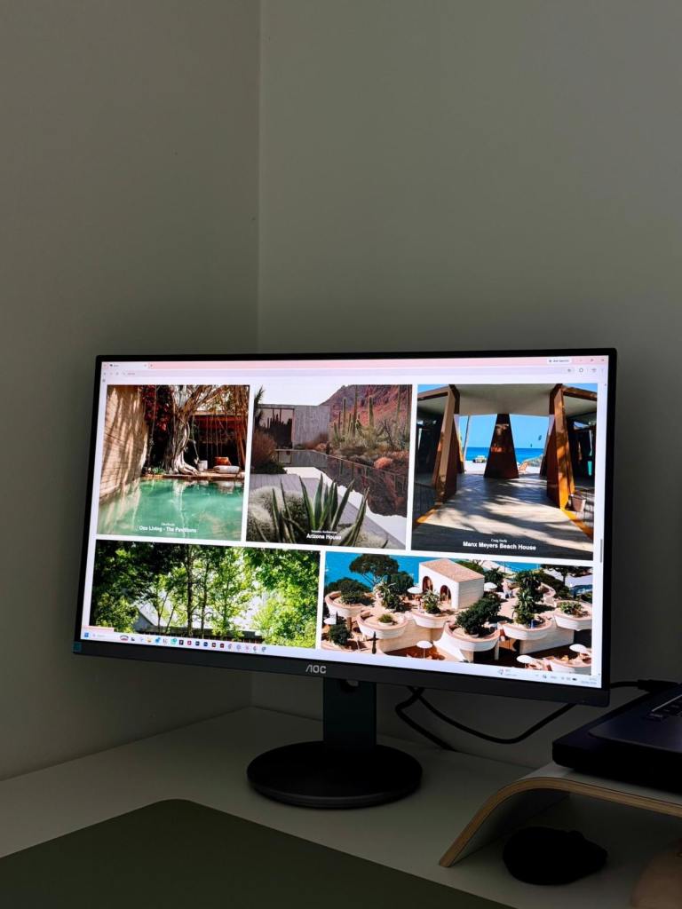 AOC U2790PQU 27" 4K UHD Monitor - Excellent Condition