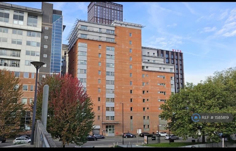 2 bedroom flat in Montana House, Manchester, M1 (2 bed) (#1585819)