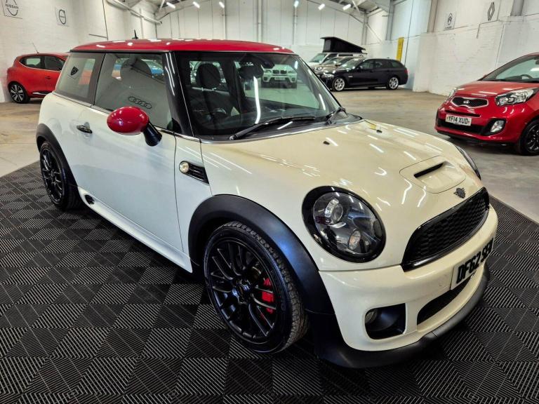 2013 MINI Hatch 1.6 John Cooper Works Euro 5 (s/s) 3dr HATCHBACK Petrol Manual