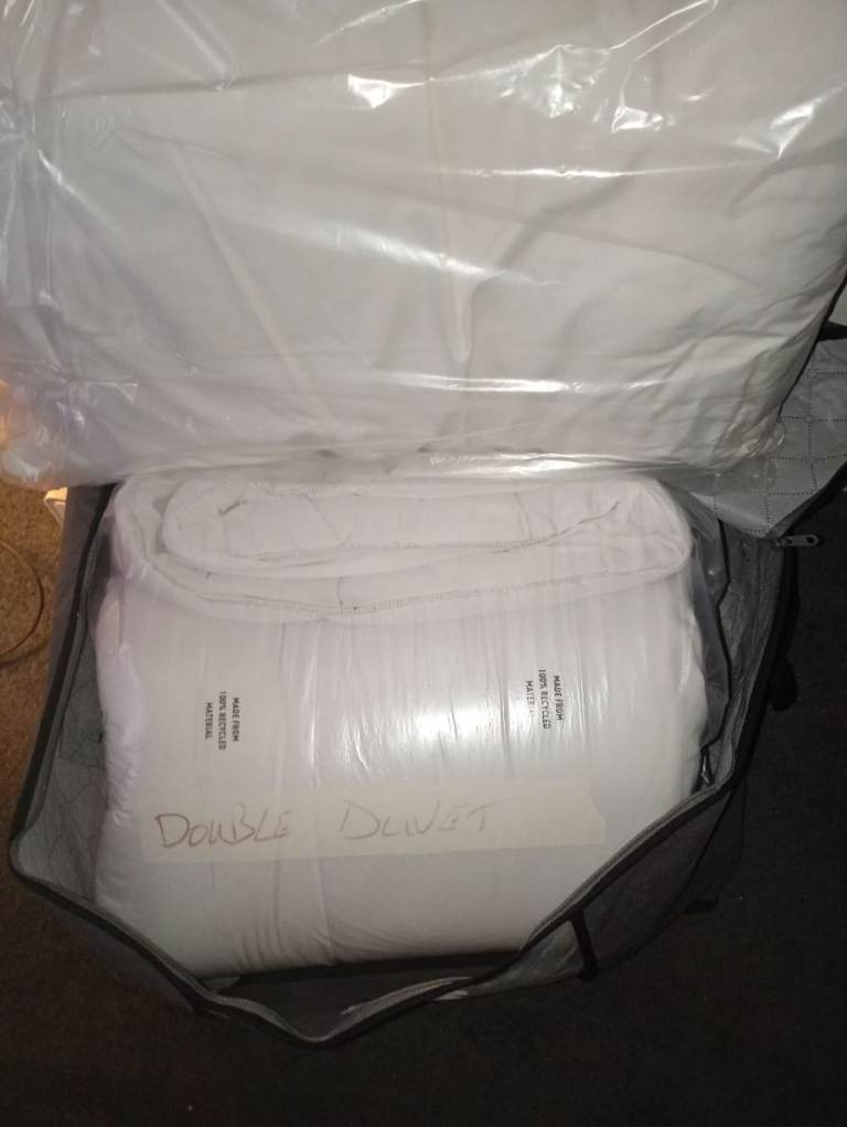 Double duvet with pillow