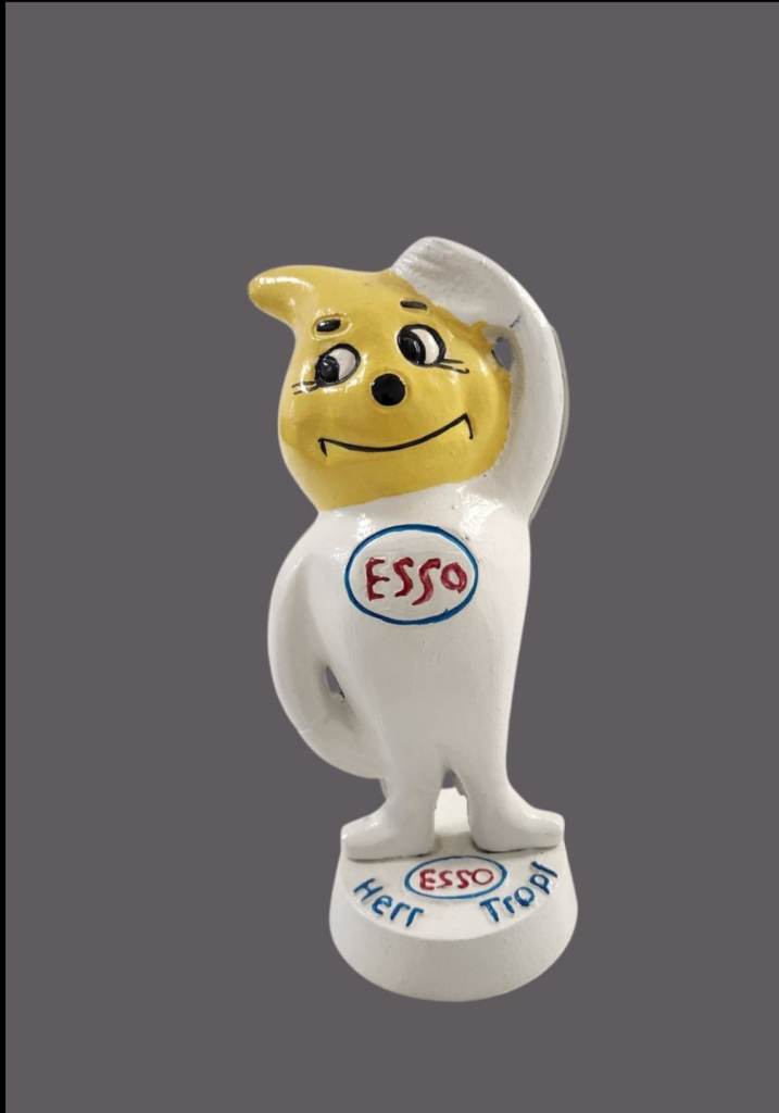 Cosmetic Damage Reproduction Cast Iron Esso Oil Drop Boy Money Box 25cm