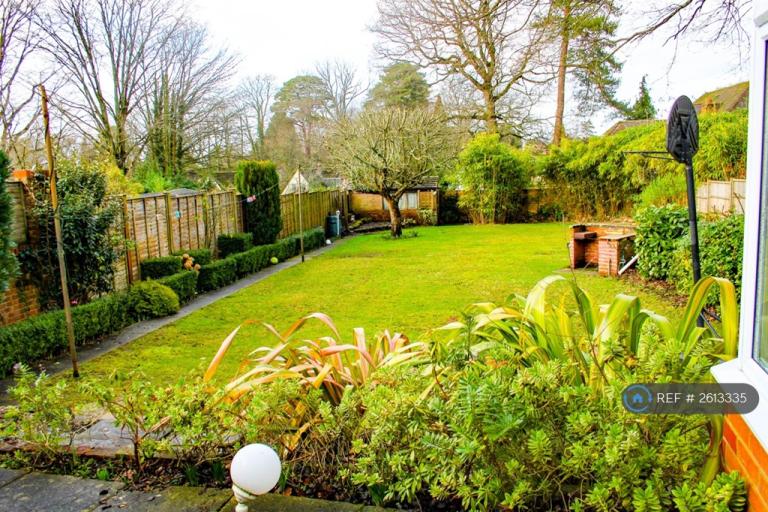 6 bedroom house in Oakwood Road, Southampton, SO53 (6 bed) (#2613335)