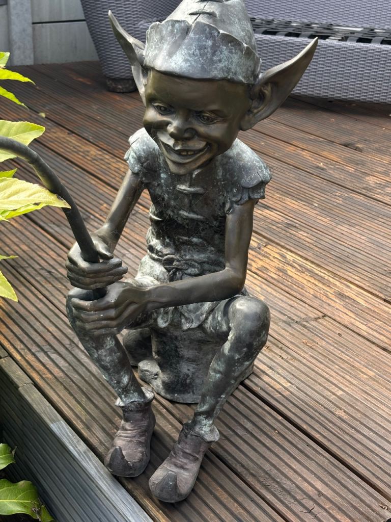 Bronze Garden Elf Fisherman Statue – Detailed Ornament