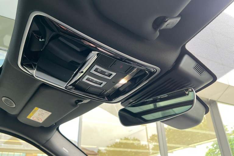 2025 Land Rover Range Rover Velar 2.0 D200 MHEV Dynamic SE SUV 5dr Diesel Auto 4WD Euro 6 (s/s) (...