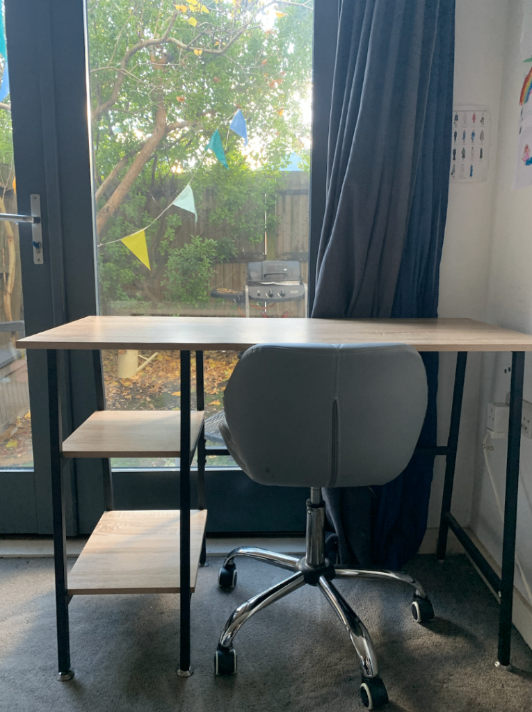 WOODEN DESK PICK UP ASAP HOXTON/HAGGERSTON