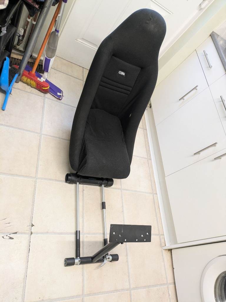 Cobra bucket seat and wheel stand