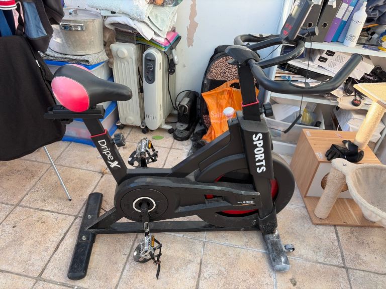 DripeX Indoor Cycling Exercise Bike