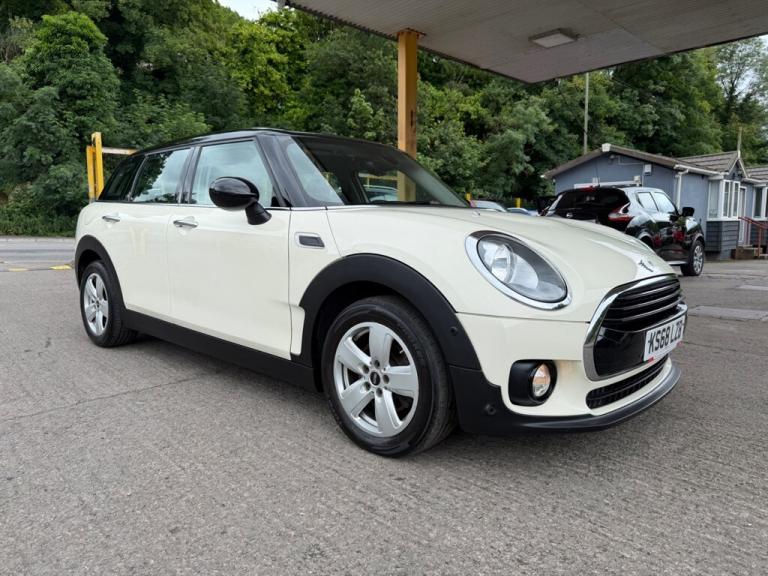 2018 MINI Clubman COOPER Estate Petrol Manual