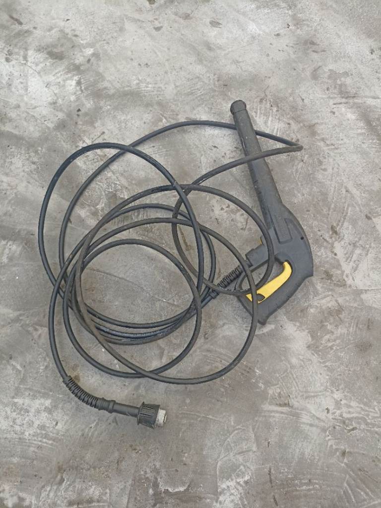 Kärcher pressure washer hose and gun 