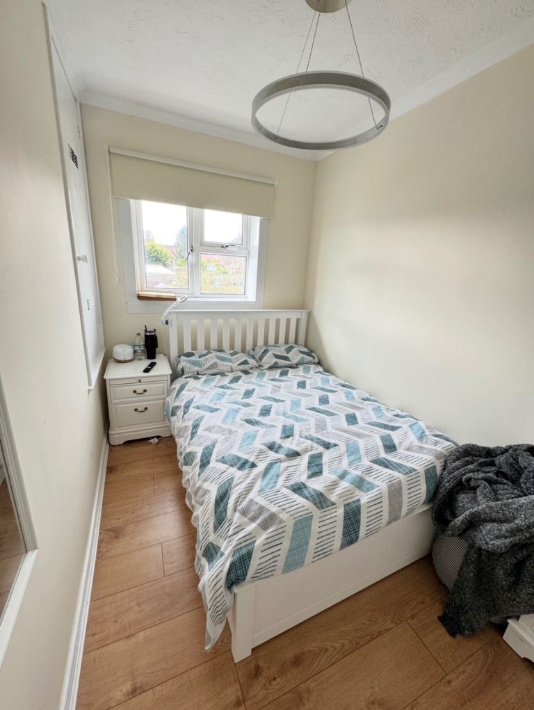 South-Facing Double Room + En-Suite Shower room