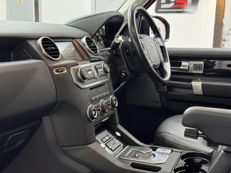 2016 Land Rover Discovery 3.0 SDV6 Landmark 5dr Auto ESTATE DIESEL Automatic