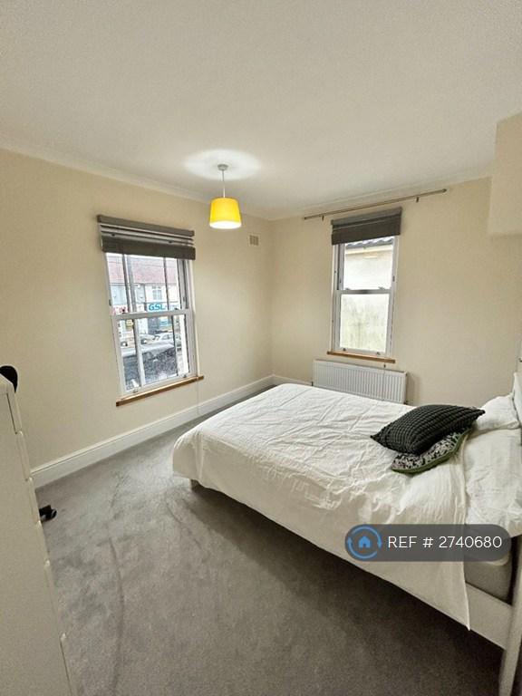 4 bedroom house in Southmead Road, Westbury-On-Trym, Bristol, BS10 (4 bed) (#2740680)