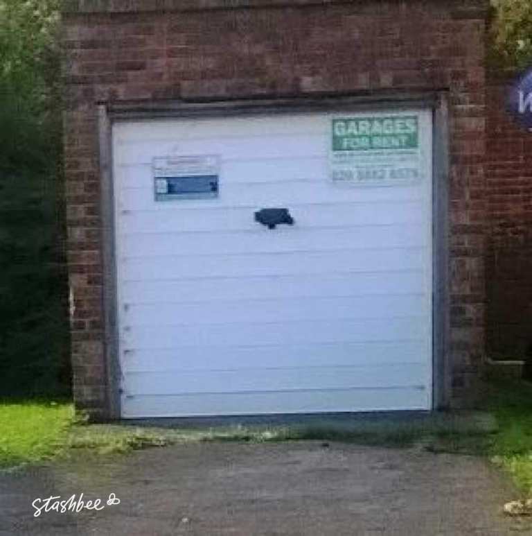 Garage to rent in Farnborough (GU14) | Stashbee