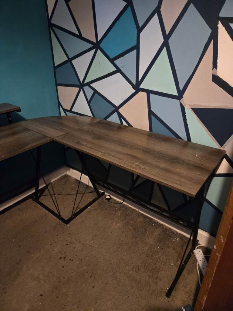 Gaming table