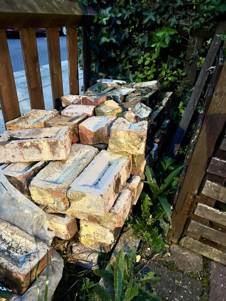 Old LBC reclaimed bricks 82 pieces 