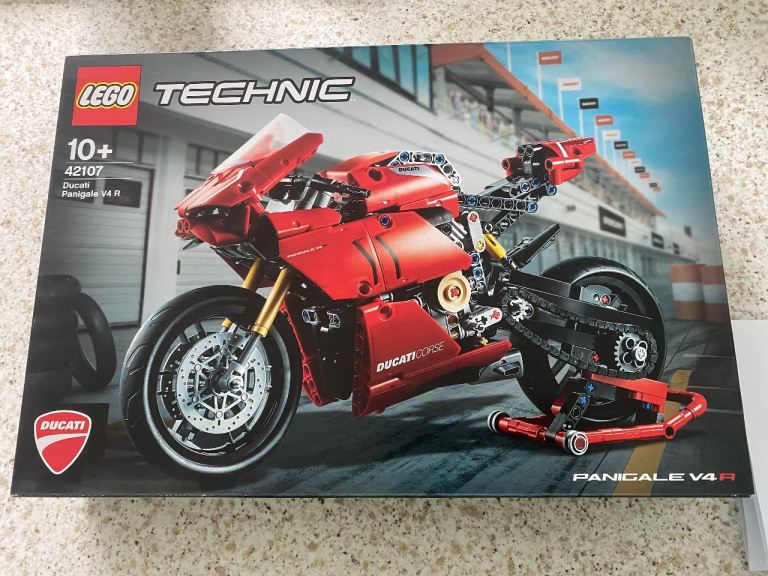 Lego 42107 Ducati Panigale V4 R. RETIRED!!!