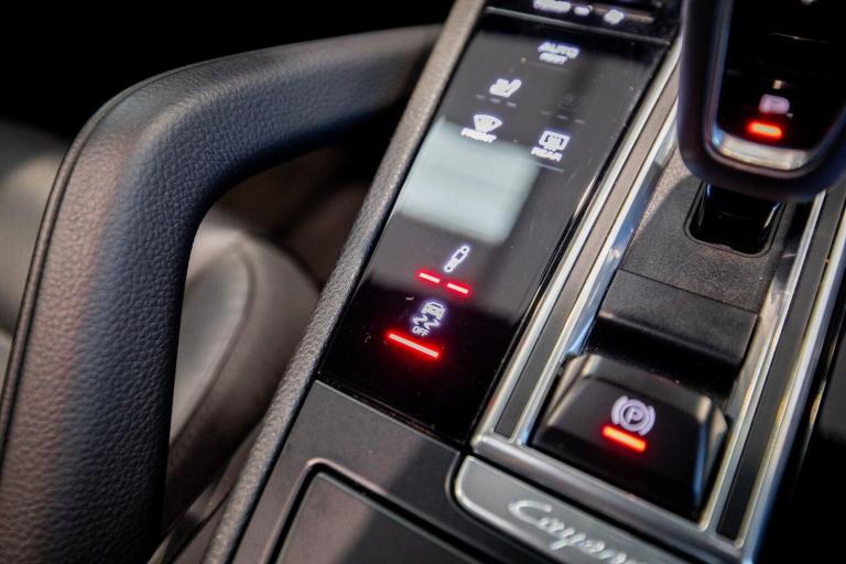 2020 Porsche Cayenne E-Hybrid 5dr Tiptronic S ESTATE PETROL/ELECTRIC Automatic