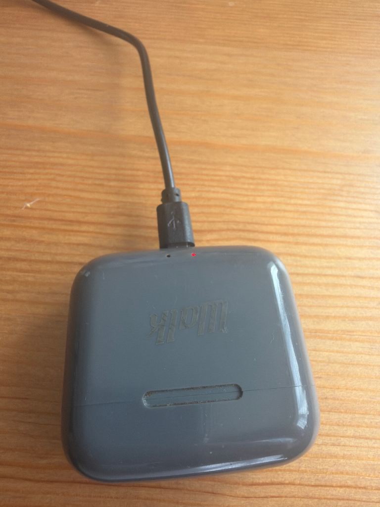 Walk ear pods 