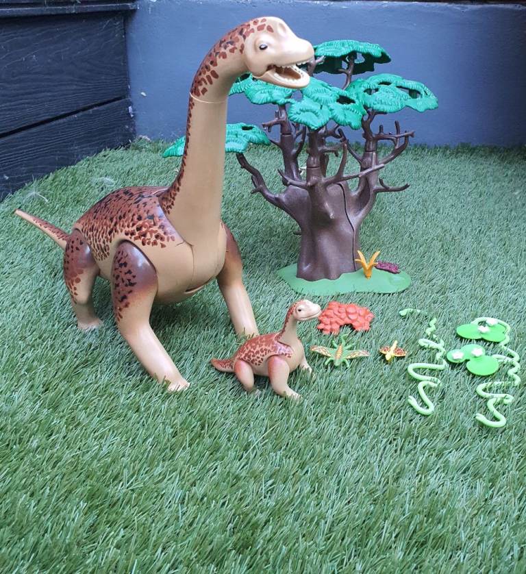  Playmobile brachiosaurus and baby 