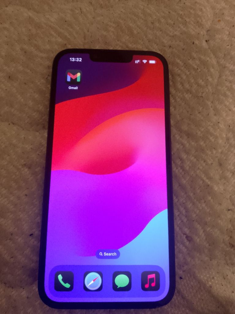 iPhone 13 