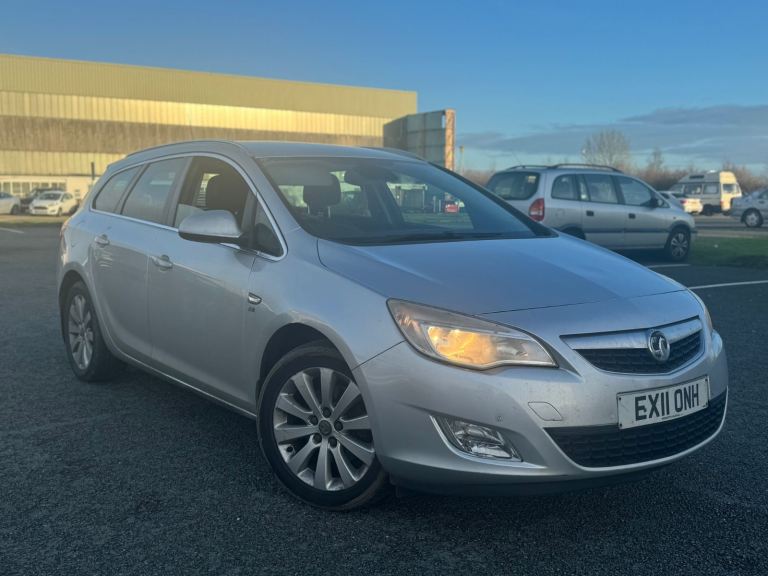 2011 Vauxhall Astra 2.0 CDTi 160 SE Estate | READY TO GO ✅