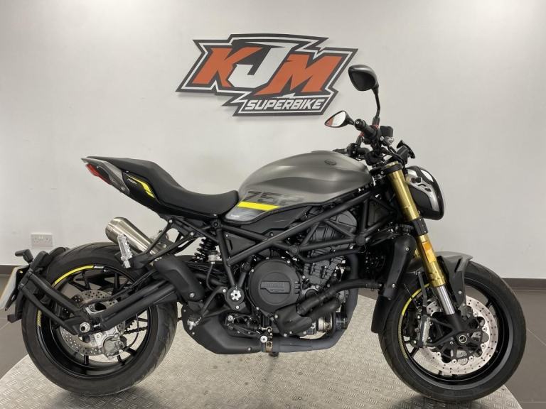 BENELLI 752 S, 2023/23, FINISHED IN GREY, JUST 2,044 MILES COVERED