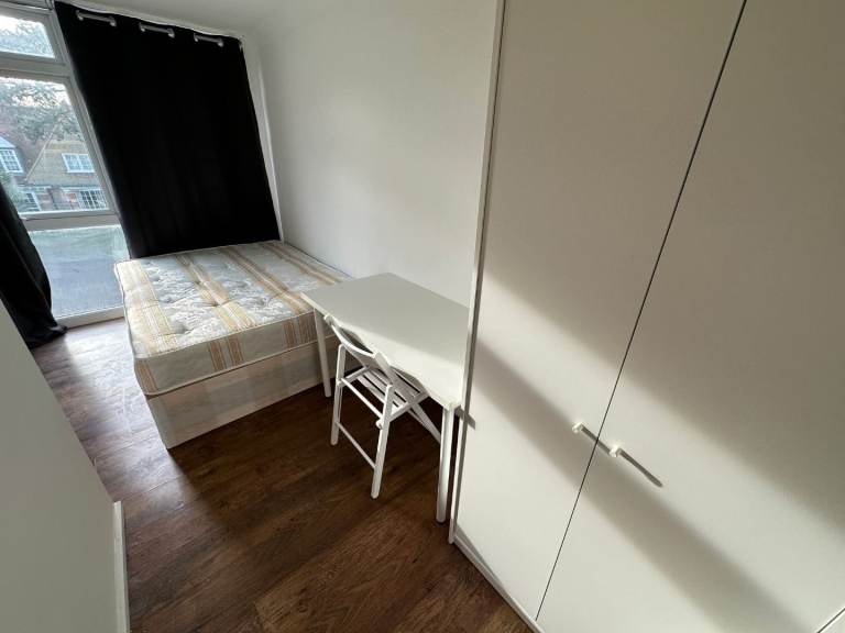Single room at Harrow £750 bills included 
