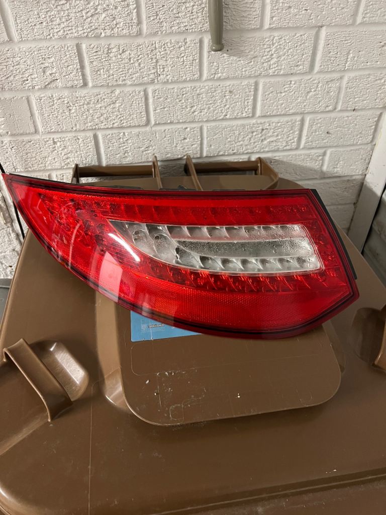 Porsche 997.2 LED Rear Passenger Light - Damaged