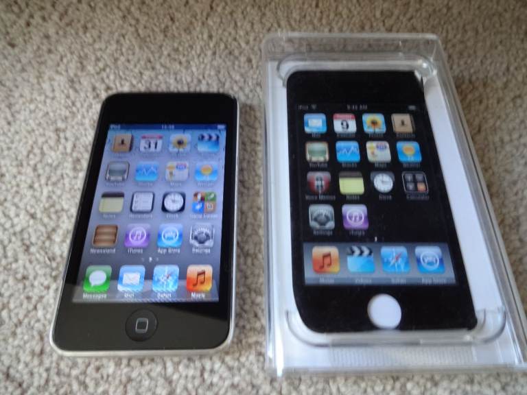 Apple iPod Touch MP3 Music Player - Boxed 