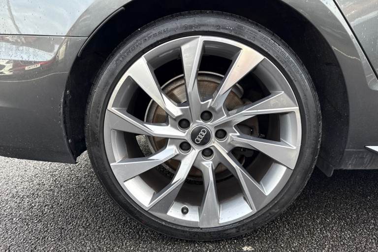 2020 Audi A4 2.0 TFSI 35 S line S Tronic Euro 6 (s/s) 4dr Saloon PETROL Automatic