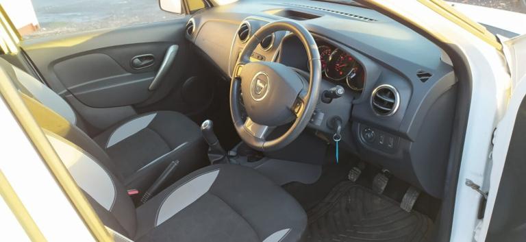 DACIA SANDERO STEPWAY 0.9 Stepway Laureate TCe 90 2015